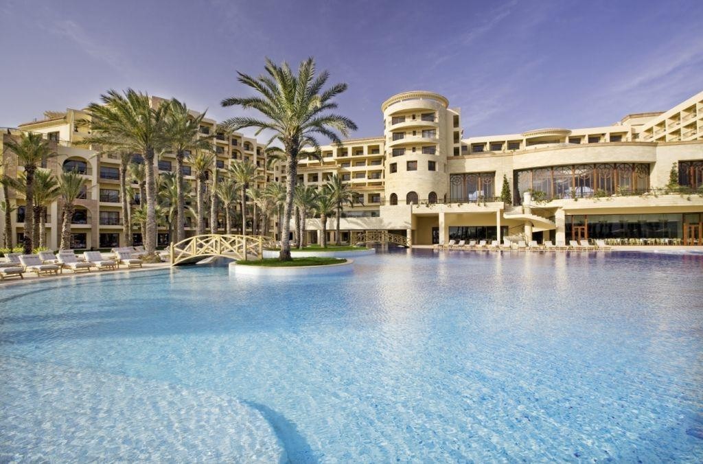 Mövenpick Resort Marine & Spa