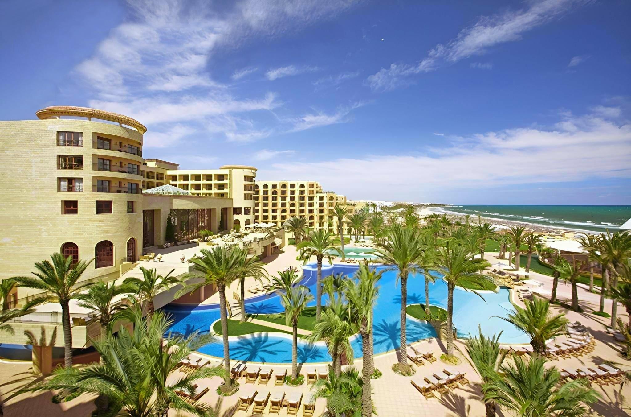 Mövenpick Resort Marine & Spa