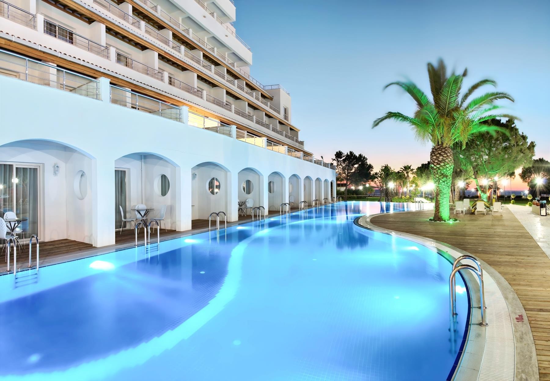 BATIHAN BEACH RESORT 4