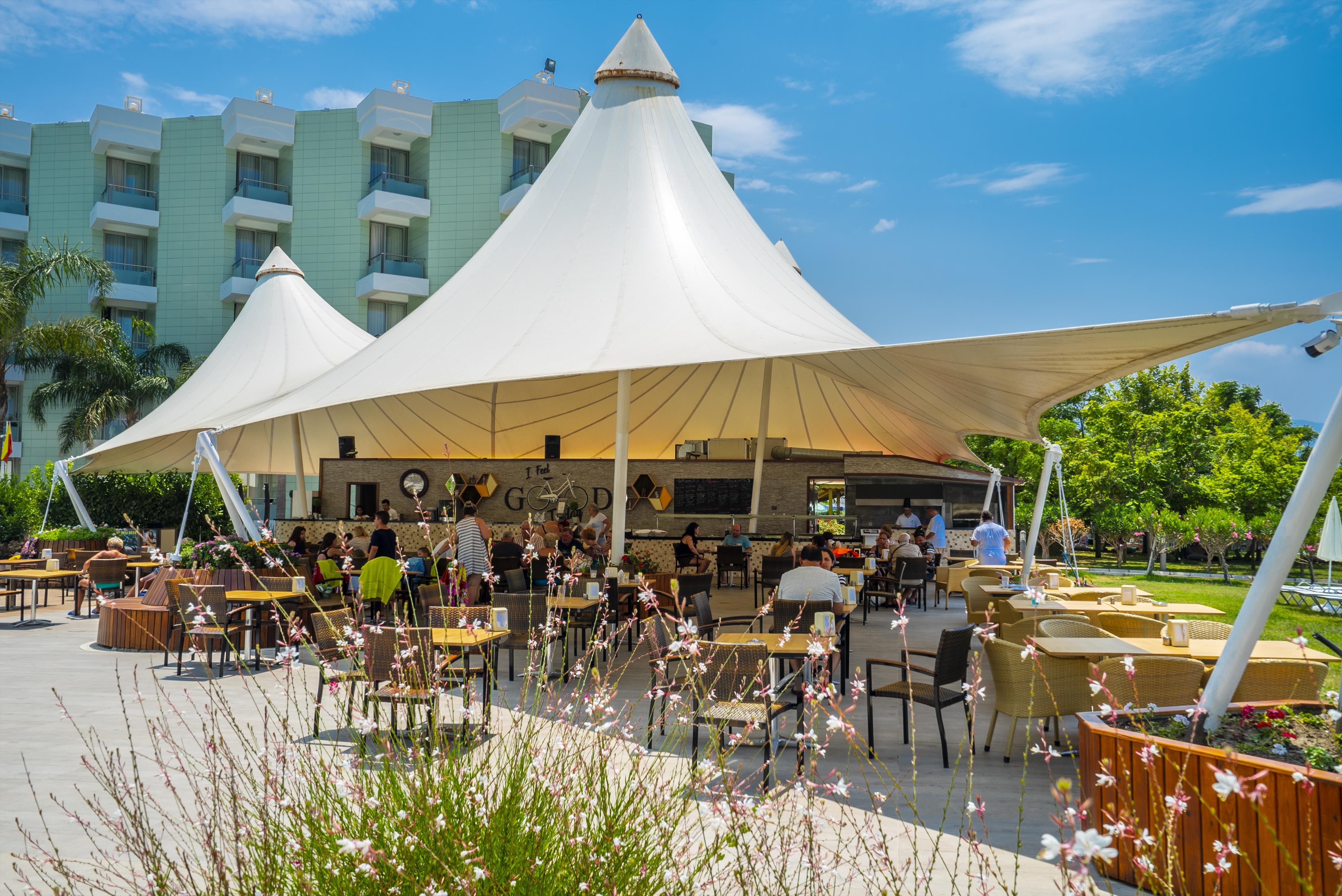 Hotel Grand Belish Beach