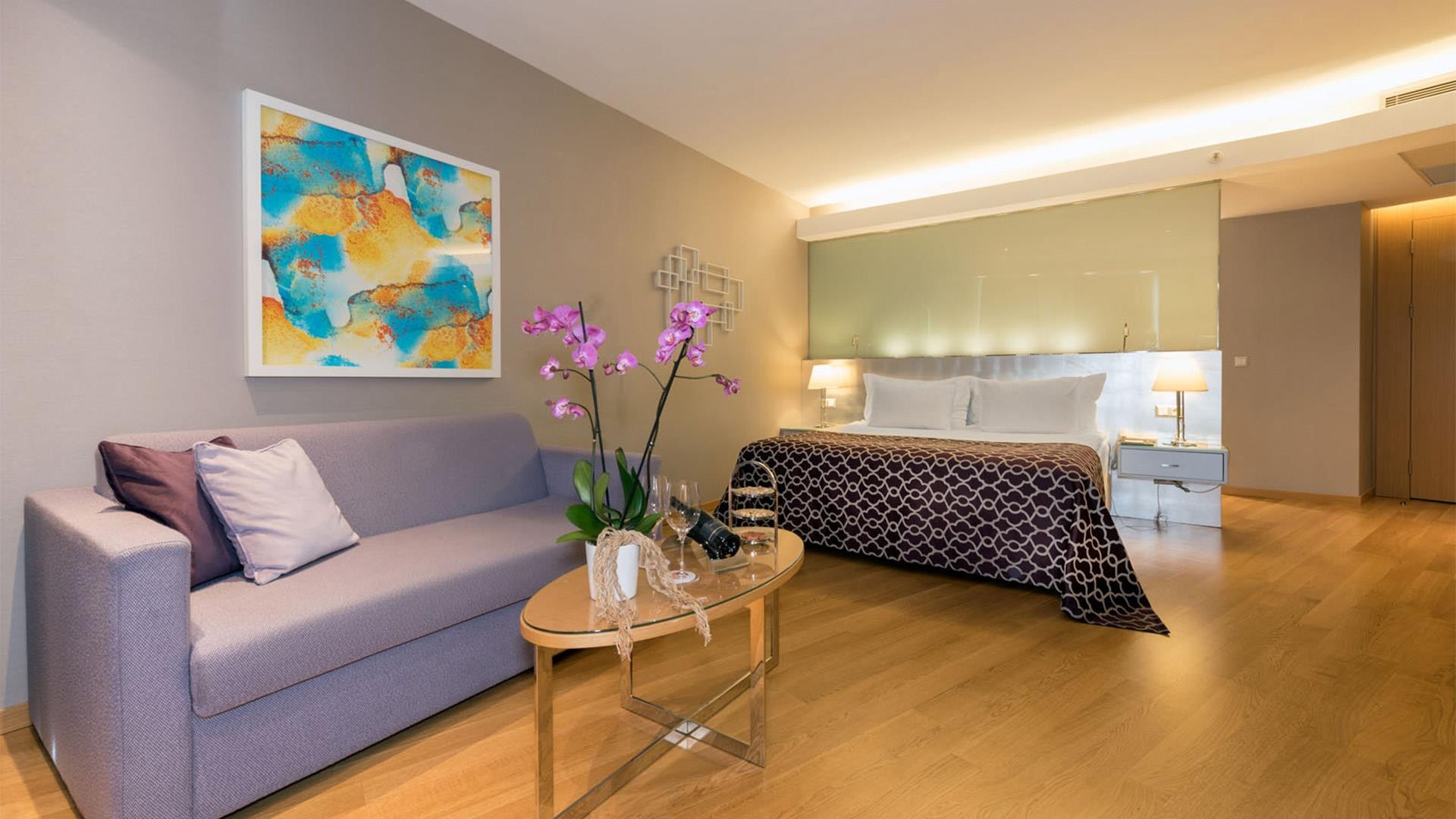 Akra Hotel
