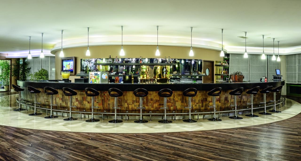 VONRESORT Golden Coast 68