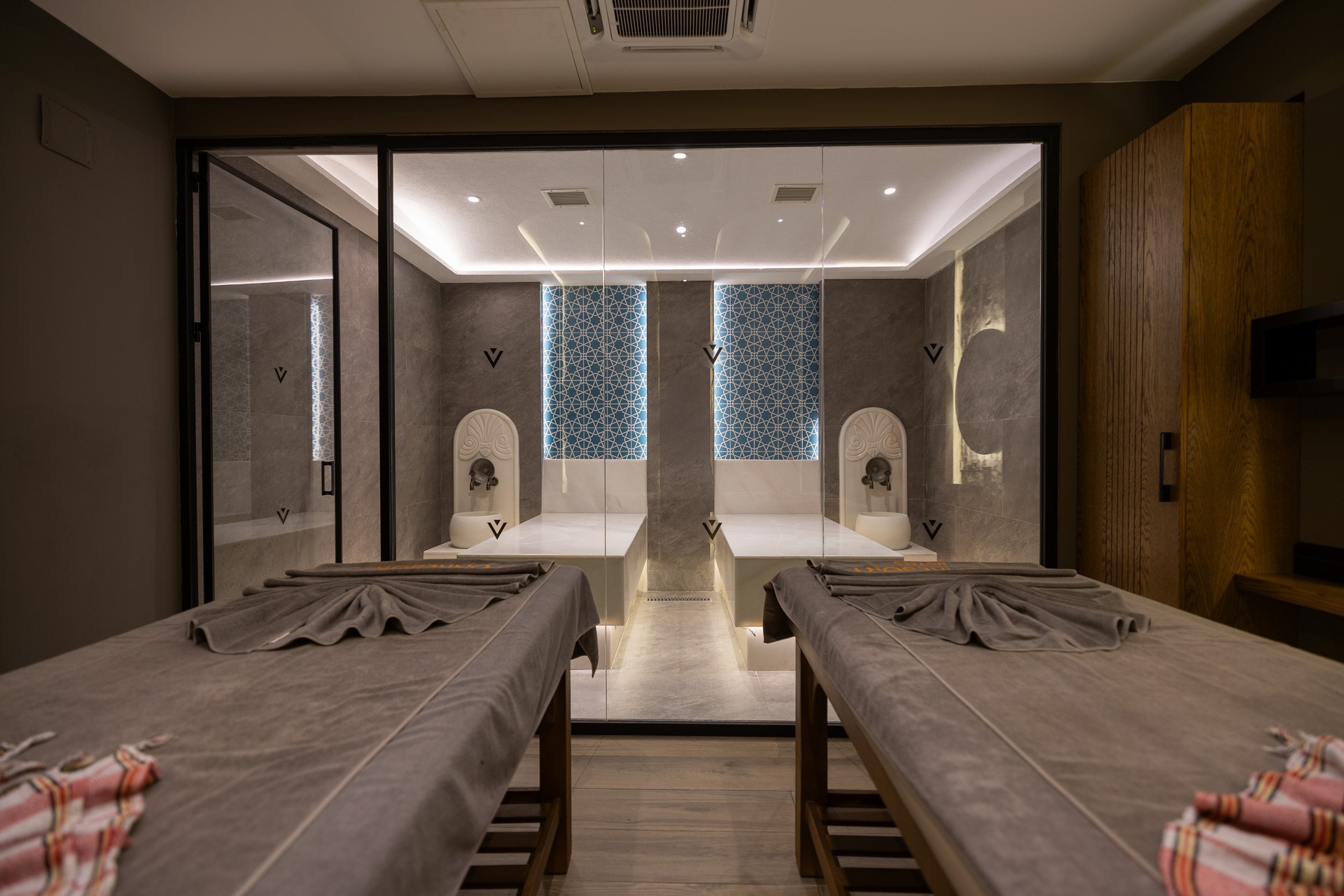 VONRESORT Golden Coast 44