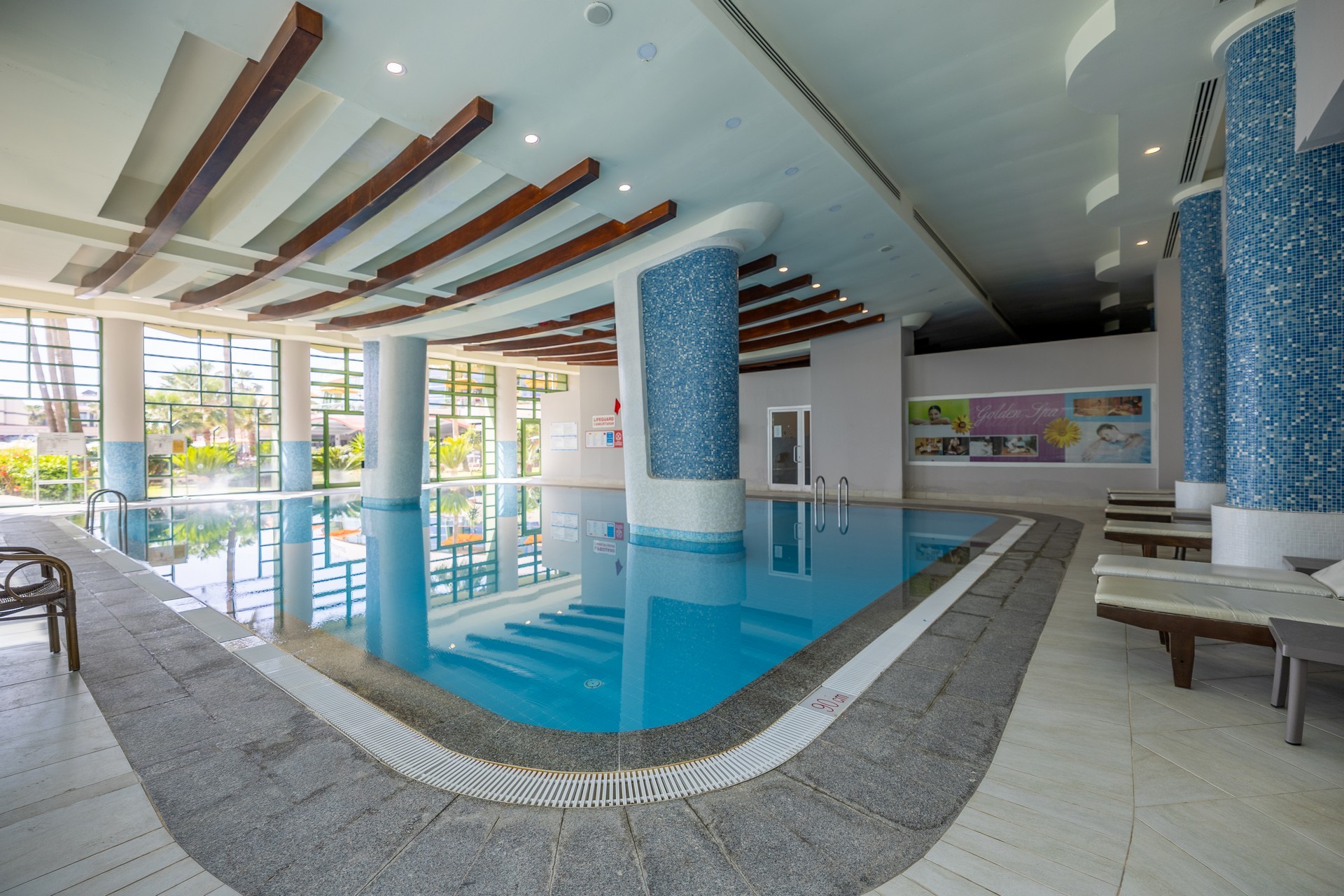 VONRESORT Golden Coast 45