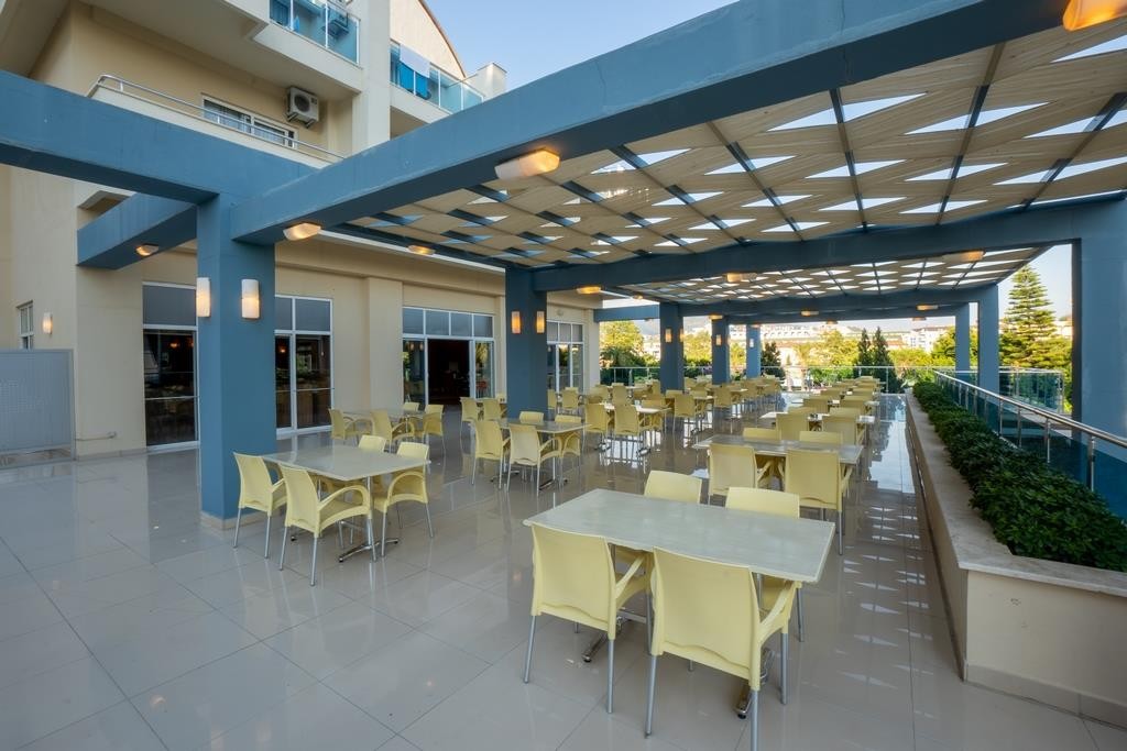 Solivia Hotel (ex. Titan Select) 11