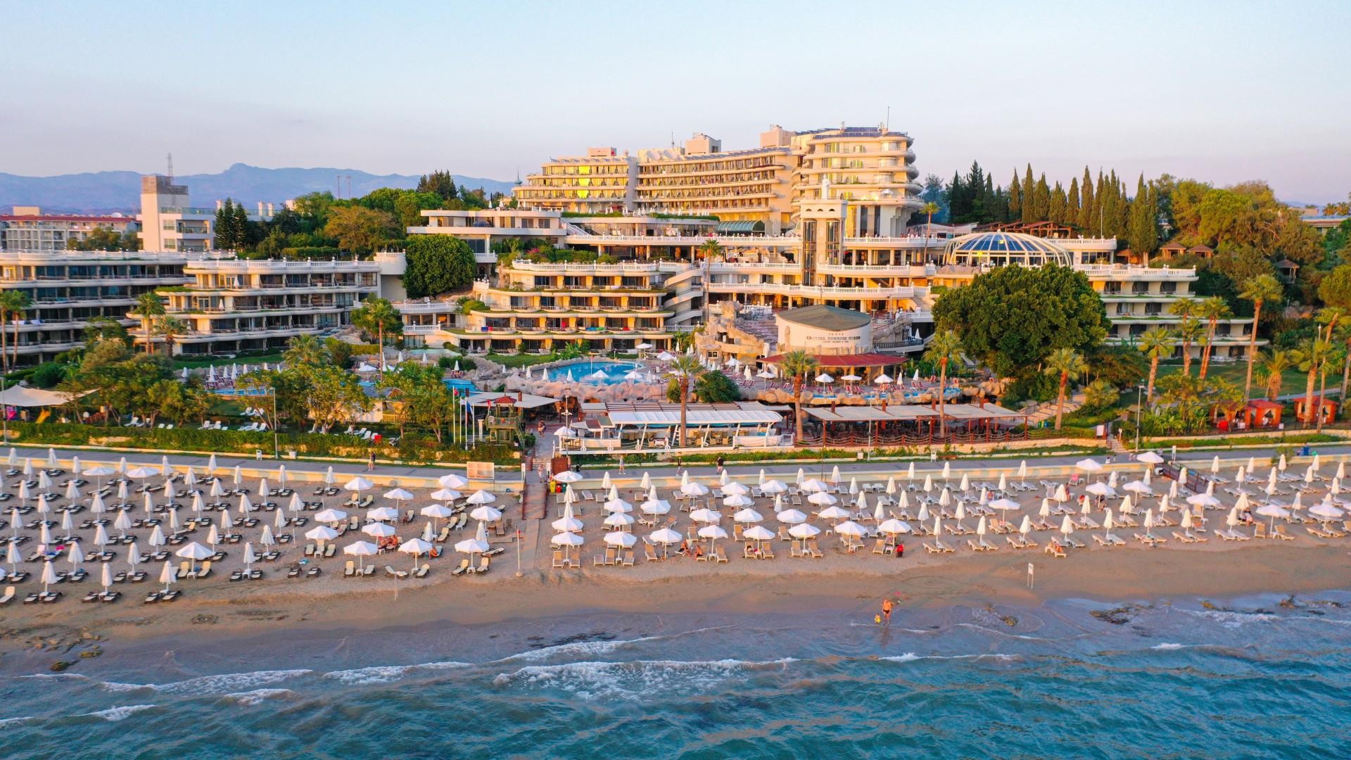 Crystal Sunrise Queen Luxury Resort & Spa 2