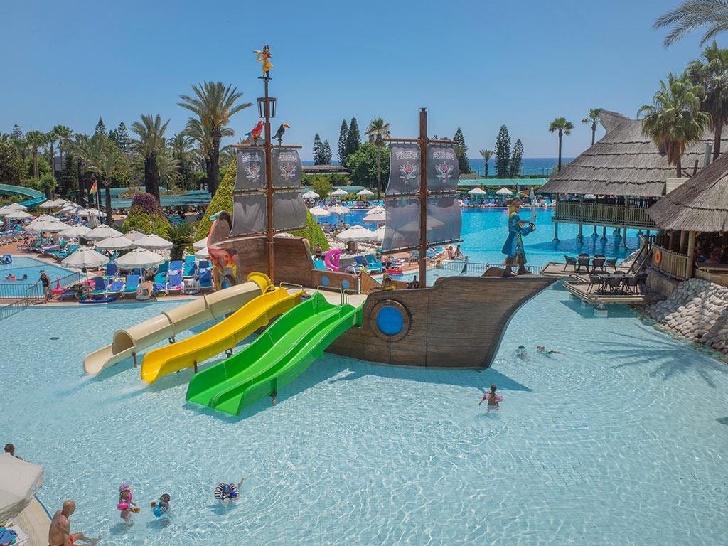 TT Hotels Pegasos World 7